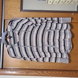 Women's long sleeve shirt with hood